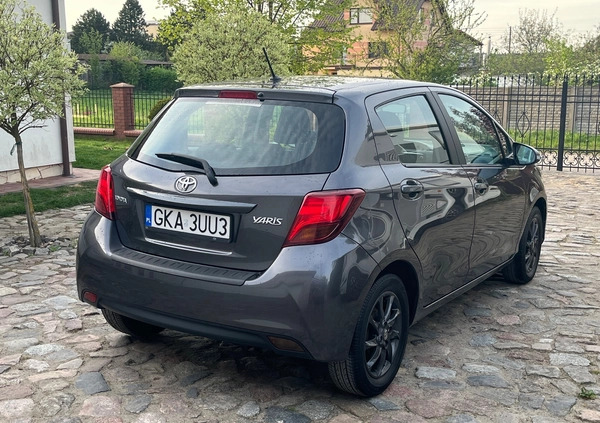 Toyota Yaris cena 42990 przebieg: 91000, rok produkcji 2014 z Kartuzy małe 277